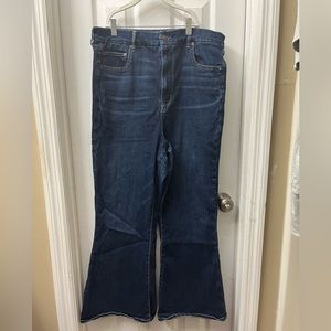 AE flare jeans 18 short